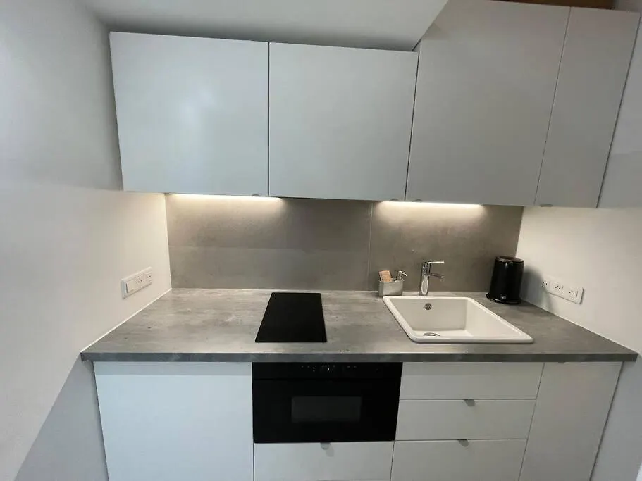 Bright Studio Apartment In The Heart Of Paris France