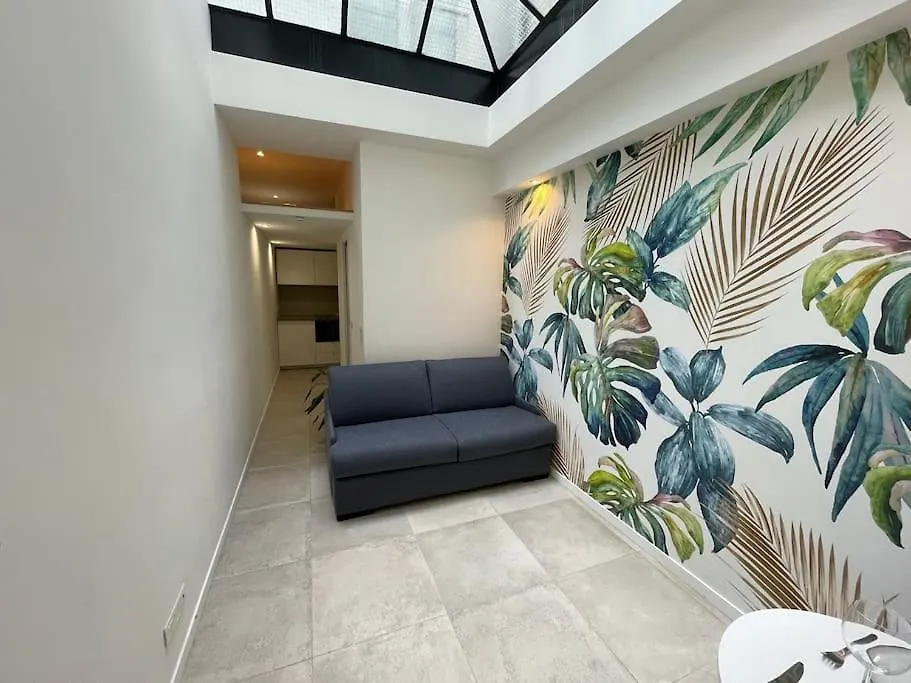 Bright Studio Apartment In The Heart Of Paris location